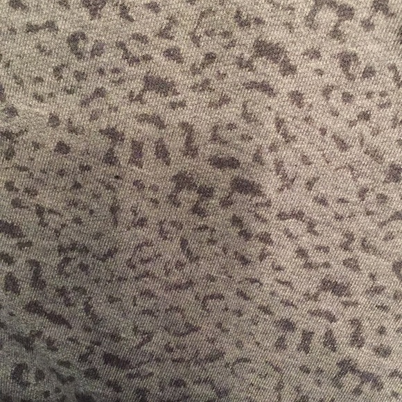 Soft Joie Asymmetric Sweater in Grey Leopard 🐆 - Picture 4 of 8